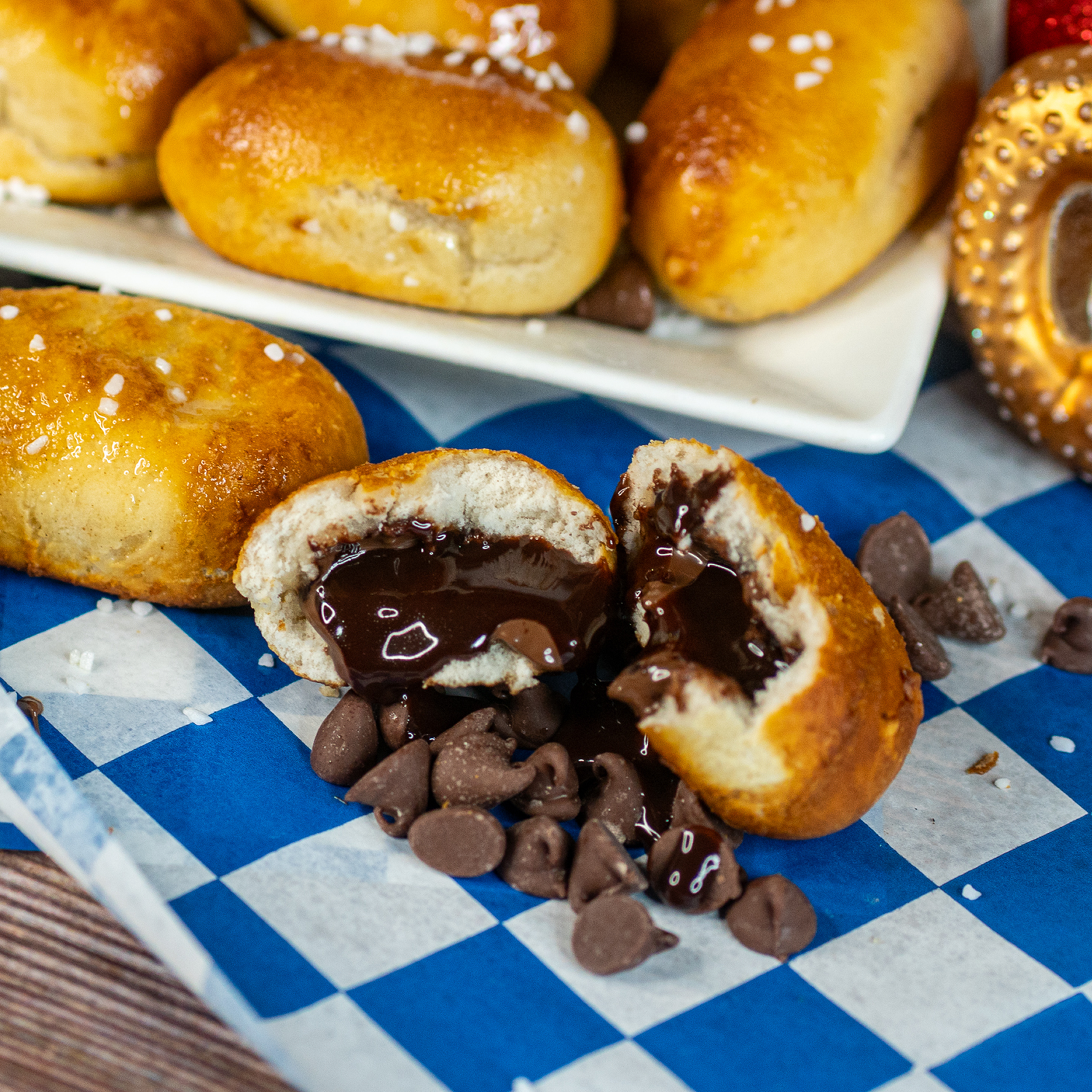 stuffed soft pretzel nuggets november preorder 🍂