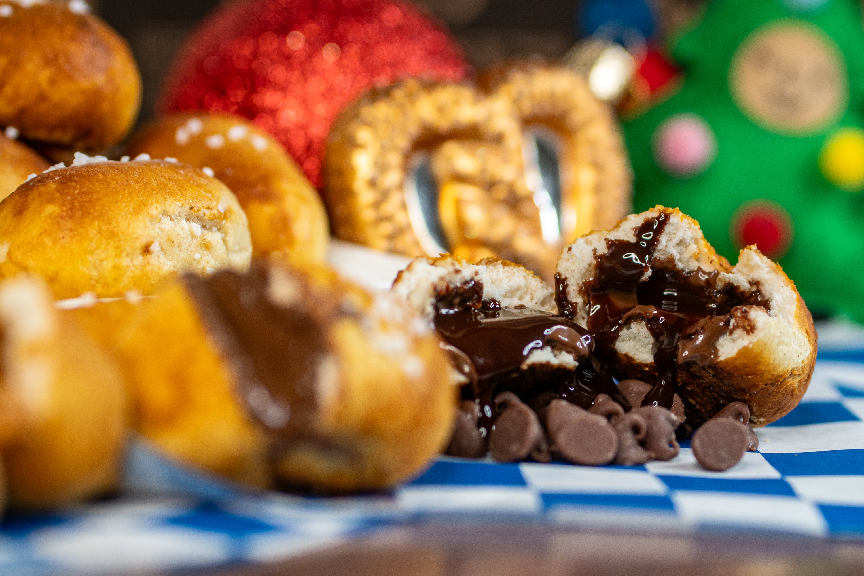 stuffed soft pretzel nuggets november preorder 🍂